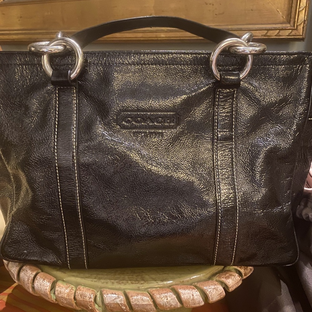 Coach Gallery Black Patent Leather Medium Shoulder Tote Bag Turnlocks F12839